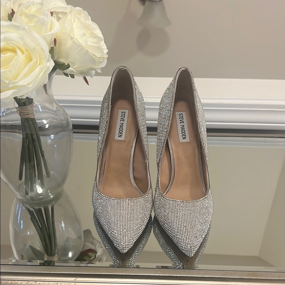 Steve Madden Glittering Silver Heels